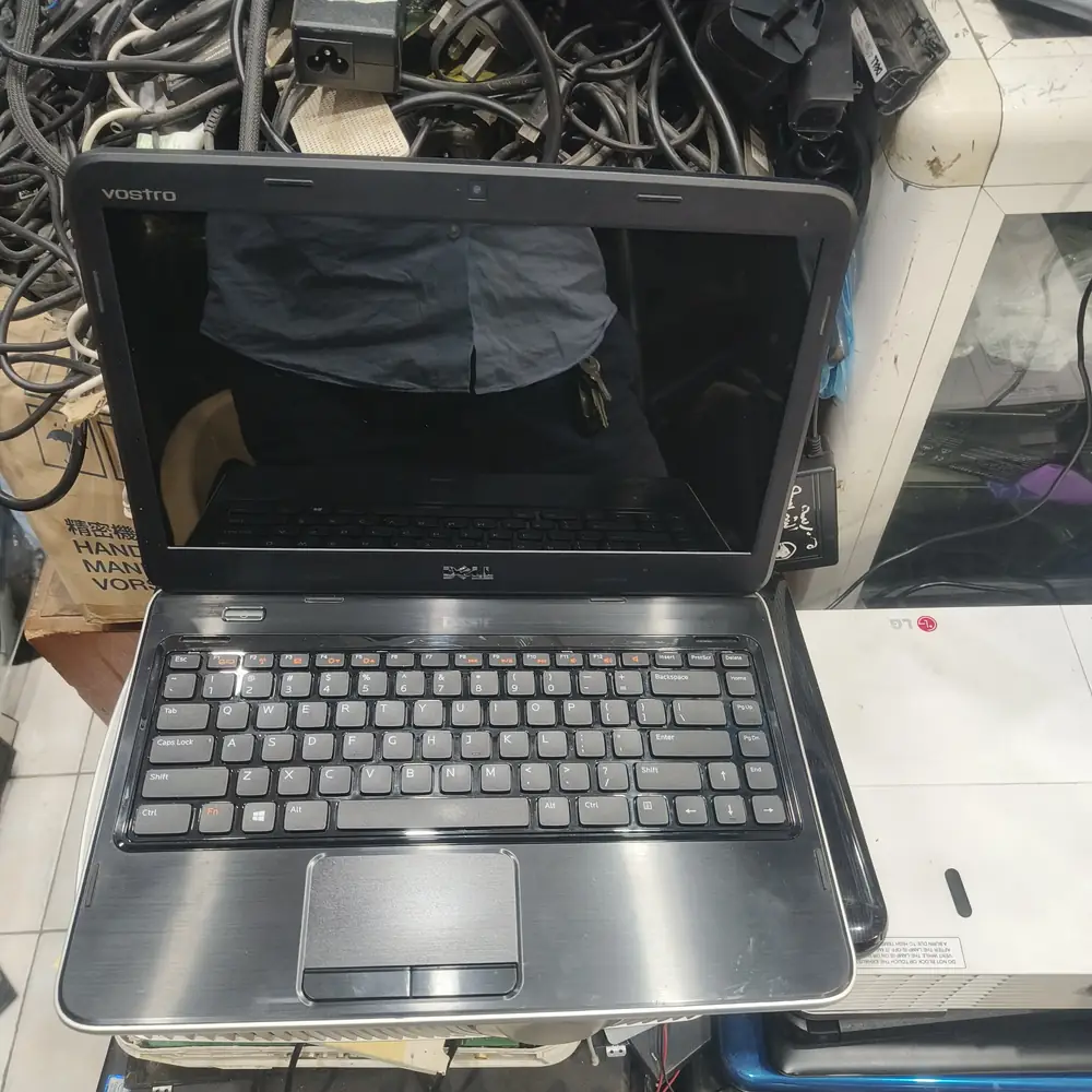 Dell Vostro Laptop Repair Desk