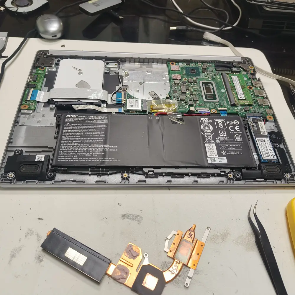 Laptop Battery Motherboard Open Repair