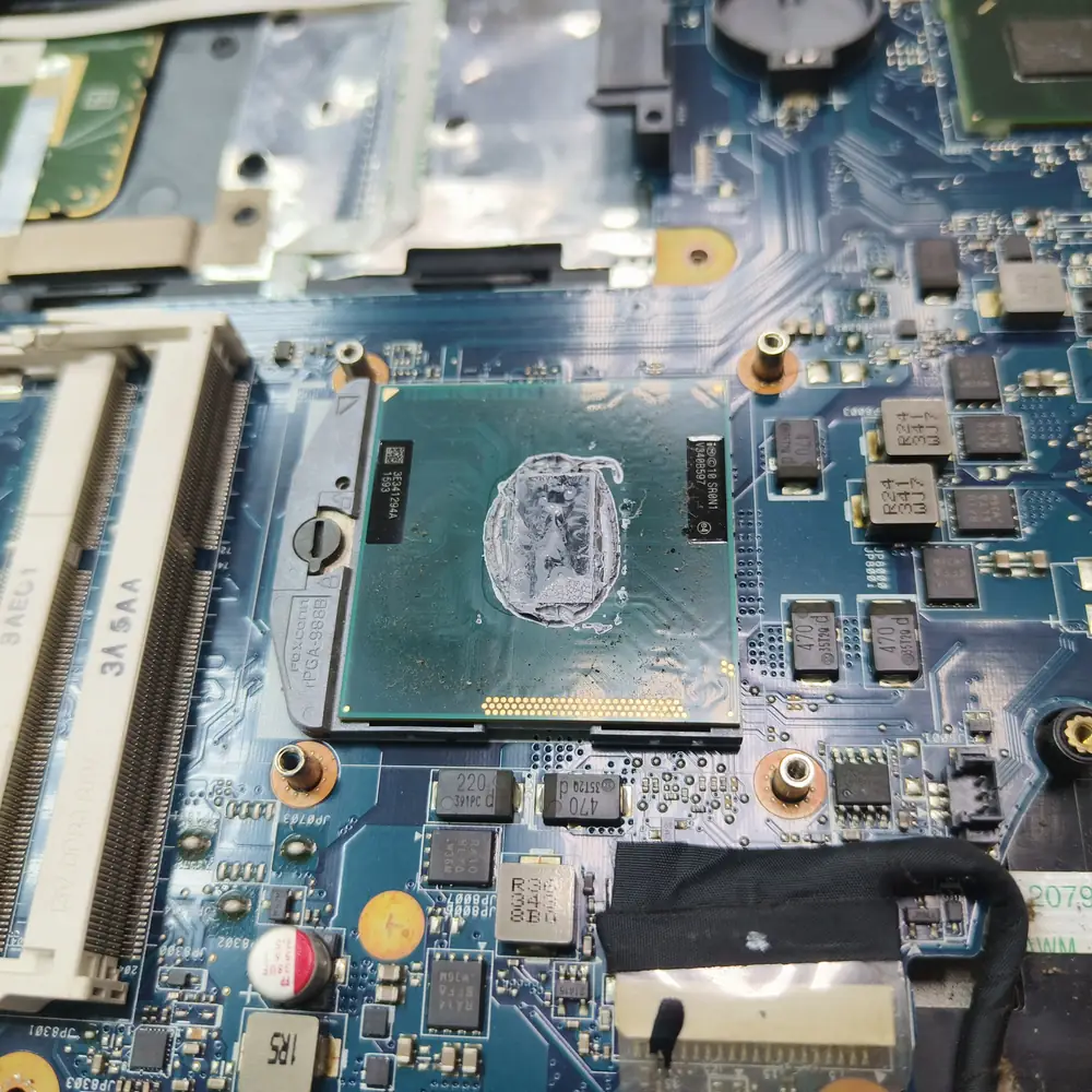 Laptop Motherboard CPU Thermal Paste RAM Slots