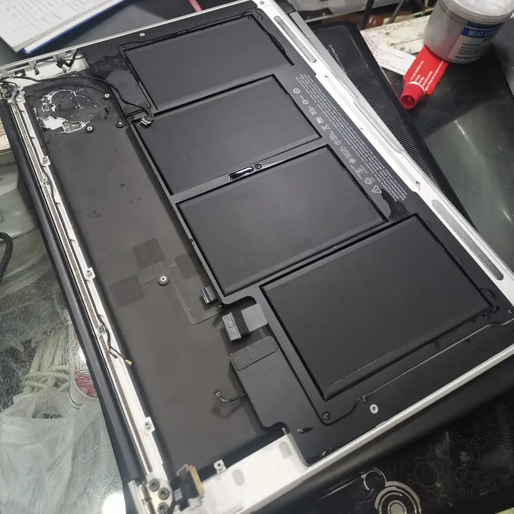 MacBook battery service